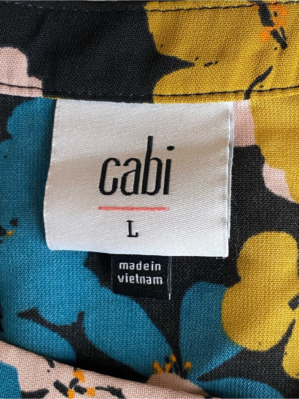 Cabi Favorite Floral Print V-Neck
Balloon Sleeve Blouse Multicolor Size L - Picture 8 of 11